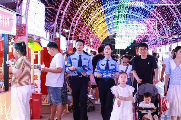 鹽城繁華夜市，魅力四溢的煙火氣與活力四溢的夜生活體驗